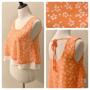 E (hanger) M Crop Top/Blouse - Medium